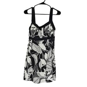 Maxine of Hollywood Black White Floral Print One Piece Swimsuit Size 18 Vacation